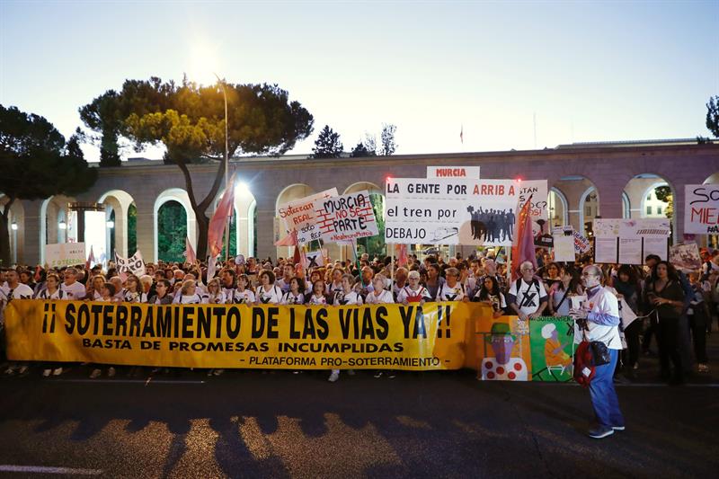  Eurochamber mempertahankan bahawa menguburkan AVE di Murcia "adalah satu-satunya pilihan"