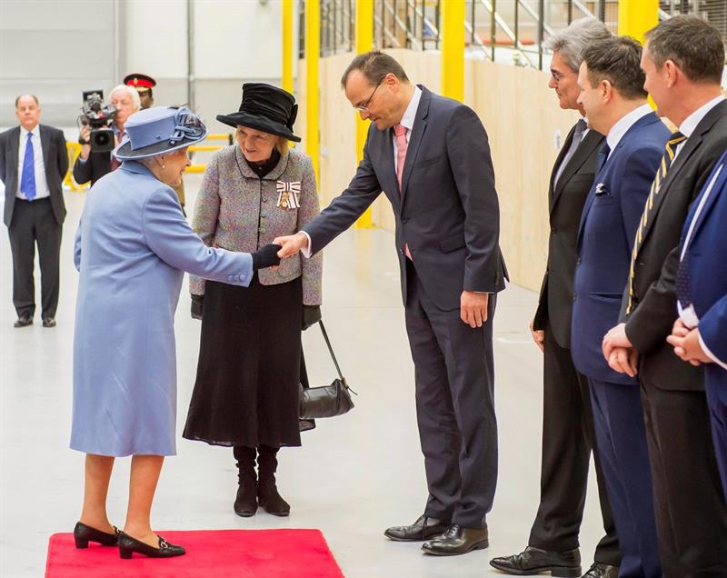  Isabel II melawat kilang turbin angin Siemens Gamesa di England