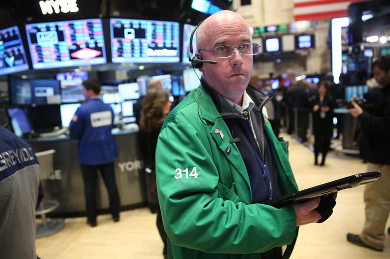  Wall Street dibuka dengan kerugian dan Dow Jones turun 0.52%