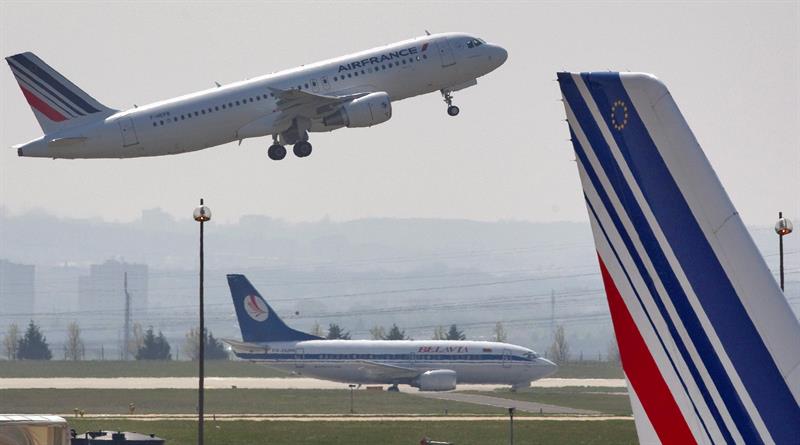  Perancis meminta agar Argentina menjelaskan penangkapan kru Air France