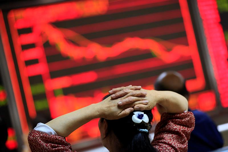  Bursa Saham Shanghai dibuka dengan warna merah dan kehilangan 0.44%