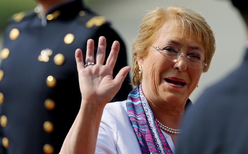  Bachelet: presiden Chile yang akan datang "akan menerima negara dalam pemulihan"