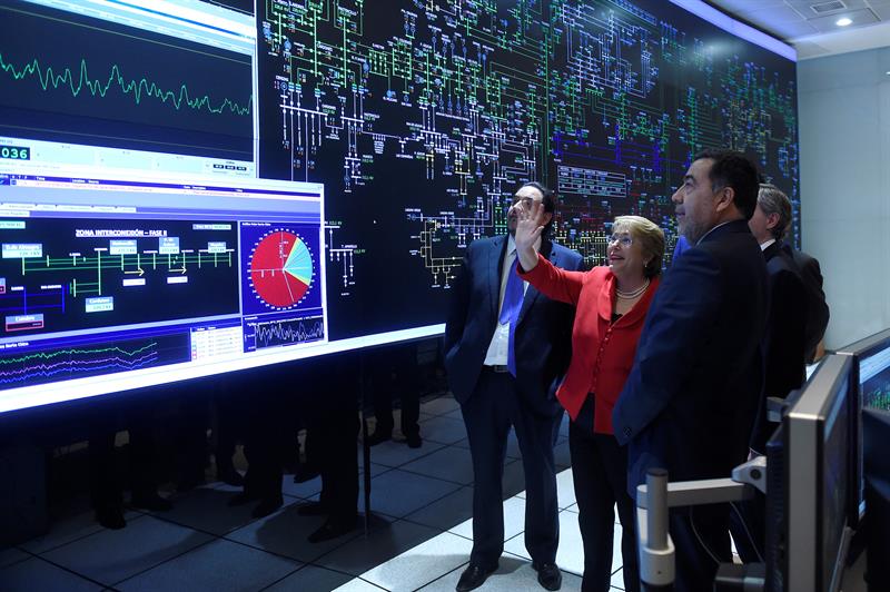  Presiden Chile melancarkan sistem elektrik yang paling luas di rantau ini